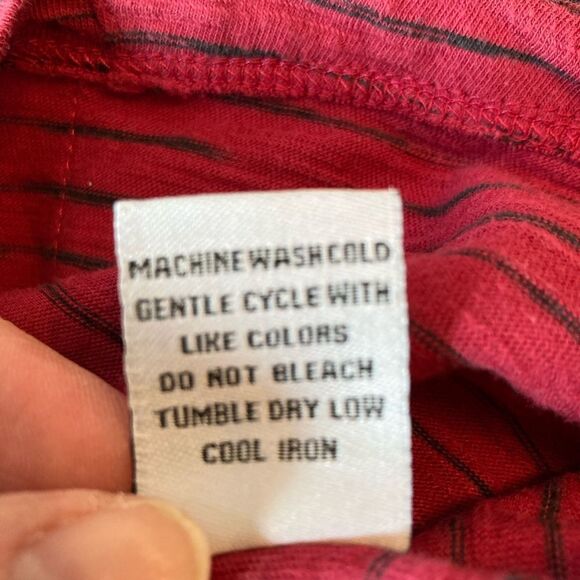 Habitat oversized abstract striped berry top w/pockets fits M or L - Picture 7 of 7